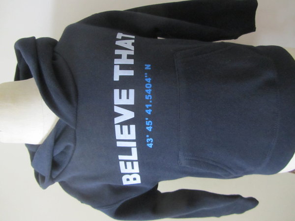 Nieuwe blauwe hoodie van Believe That maat 104